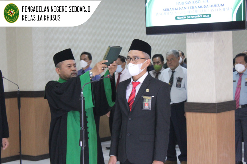 PENGAMBILAN SUMPAH JABATAN DAN PELANTIKAN PANITERA MUDA HUKUM PENGADILAN NEGERI SIDOARJO